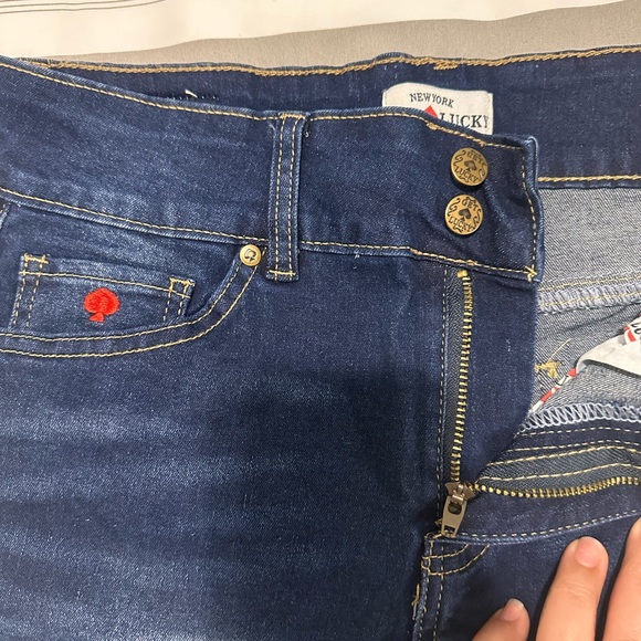 Lucky Brand Short. - Picture 5 of 5